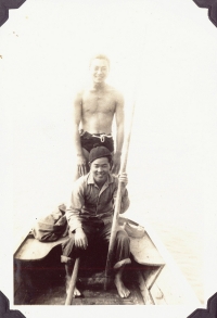 Kenneth Iwashita and Yasuo Takata row out to Cat Island [Courtesy of William Takaezu]