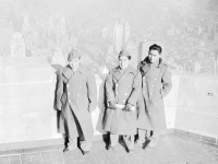 Top of the Empire State Bldg., N.Y. [Courtesy of Bert Hamakado]