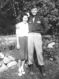 Toshiko and Mits in Milwaukee, September 1944 [Courtesy of David Fukuda]