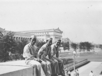 Sitting on the steps of the Acquarium. The foreground is the Museum of Natural History. [Courtesy of Leslie Taniyama]