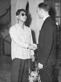 Yoshinao 'Turtle' Omiya meets with Chaplain Israel Yost [University of Hawaii JA Veteran's Collection]