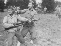 Oct. 6, 1942 on drill at New Camp McCoy, Wisconsin.   Trying out some defensive tactics.  [Courtesy of Jan Nadamoto]