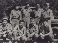 Headquarters Co. 1st Row, l-r: Stanley Hamamura, Akiyoshi Kuriyama, Howard Yamamoto, Lawrence Iwamoto. 2nd Row, l-r: Hidenobu Hiyane, Noboru Taki, Seiji Kimura, Richard Hamada. [Courtesy of Fumie Hamamura]