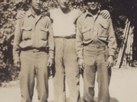 Soldiers with an Italian friend in Leghorn, Italy 1944. [Courtesy of Fumie Hamamura]