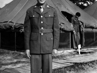 Stanley Hamamura in uniform at Camp McCoy, July 1942 [Courtesy of Fumie Hamamura]