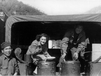 The hotel staff helps serve lunch in France [Courtesy of Ukichi Wozumi]